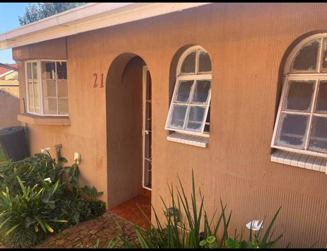 2 BEDROOM TOWNHOUSE FOR SALE IN NORKEM PARK